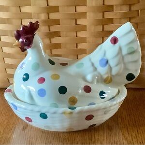 EMMA BRIDGEWATER Pottery Polka Dot Large Hen on a Nest Excellent co…